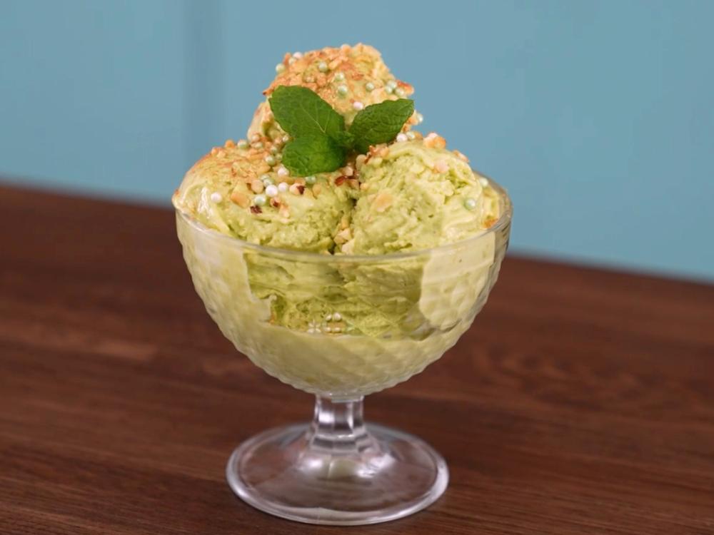 Enkel avokado- och mangoglass.jpg|400